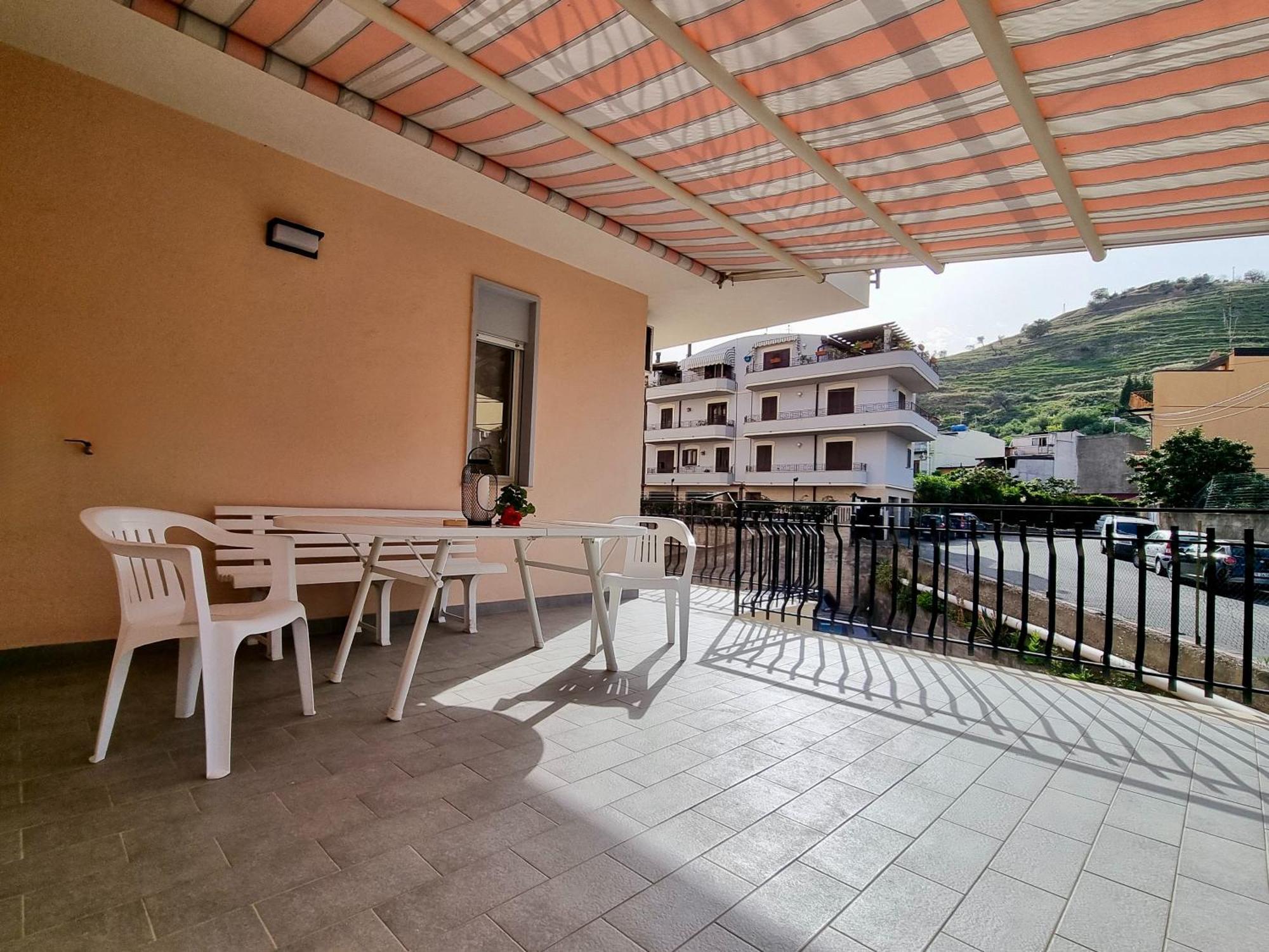 Griseo - Sicily Vista Apartment Calatabiano Luaran gambar